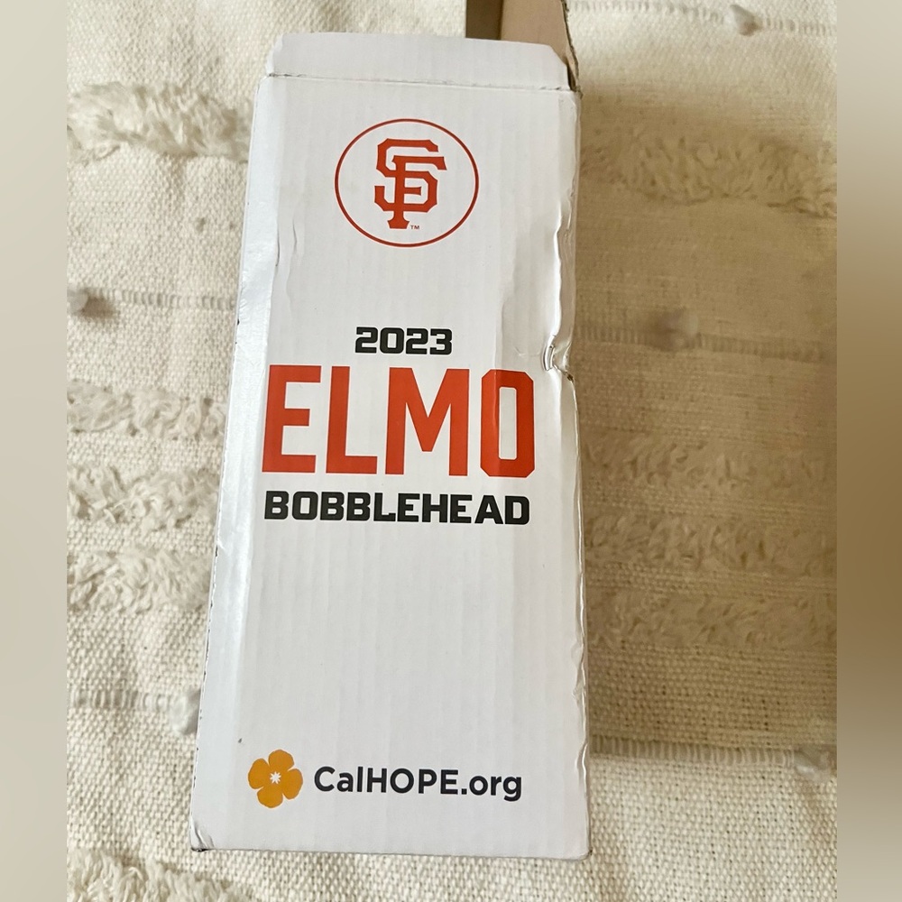 ELMO -SF Giants Sesame Street Elmo Bobblehead 7/30 2023 SGA Bobble San Francisco - Picture 6 of 7